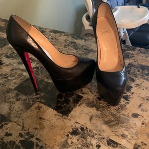 Christian Louboutin Daffodil Authentic Pumps